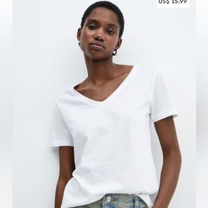 NWT Mango 100% Cotton V Neck Tshirt Small